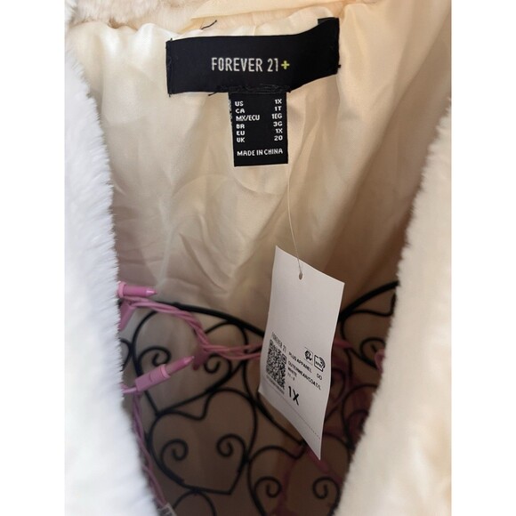 Cream Faux Fur Lined Long Winter Coat Size 1X Forever 21 Premium Plus Cream BNWT - Picture 3 of 7